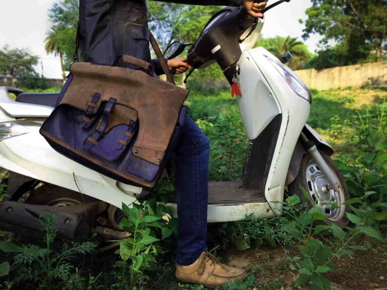 leather-satchel-scooty